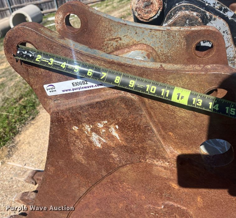 image for item EI0692 Excavator bucket