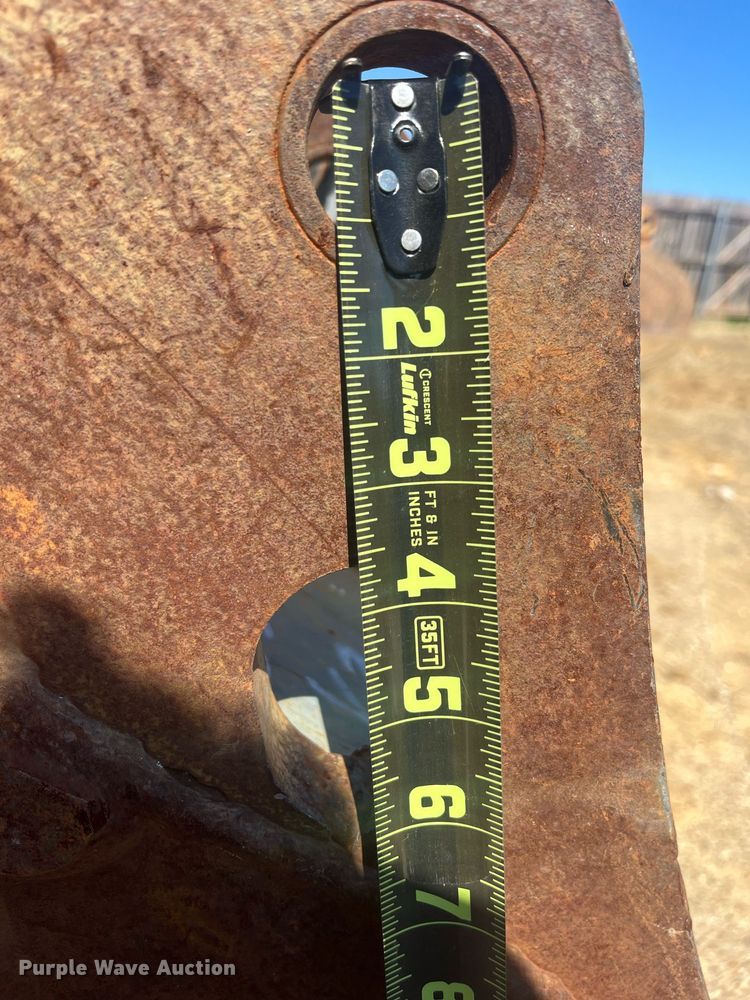 image for item EI0692 Excavator bucket