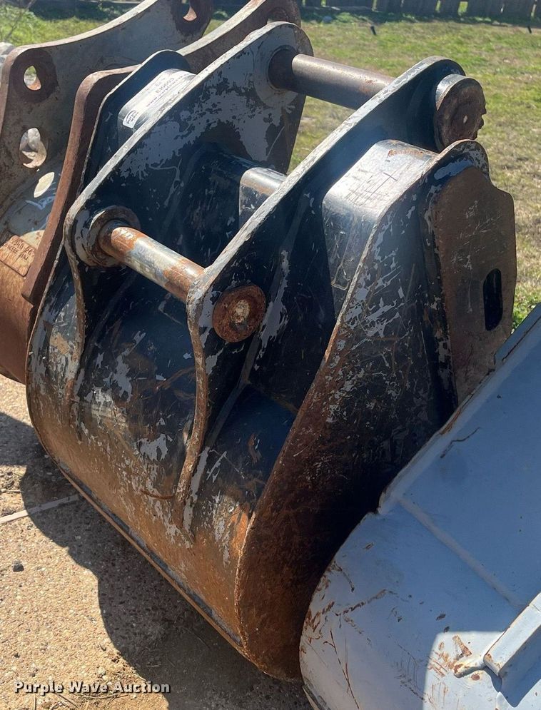 image for item EI0693 Excavator bucket