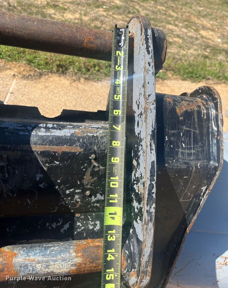 image for item EI0693 Excavator bucket