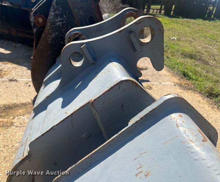 image for item EI0694 Excavator bucket