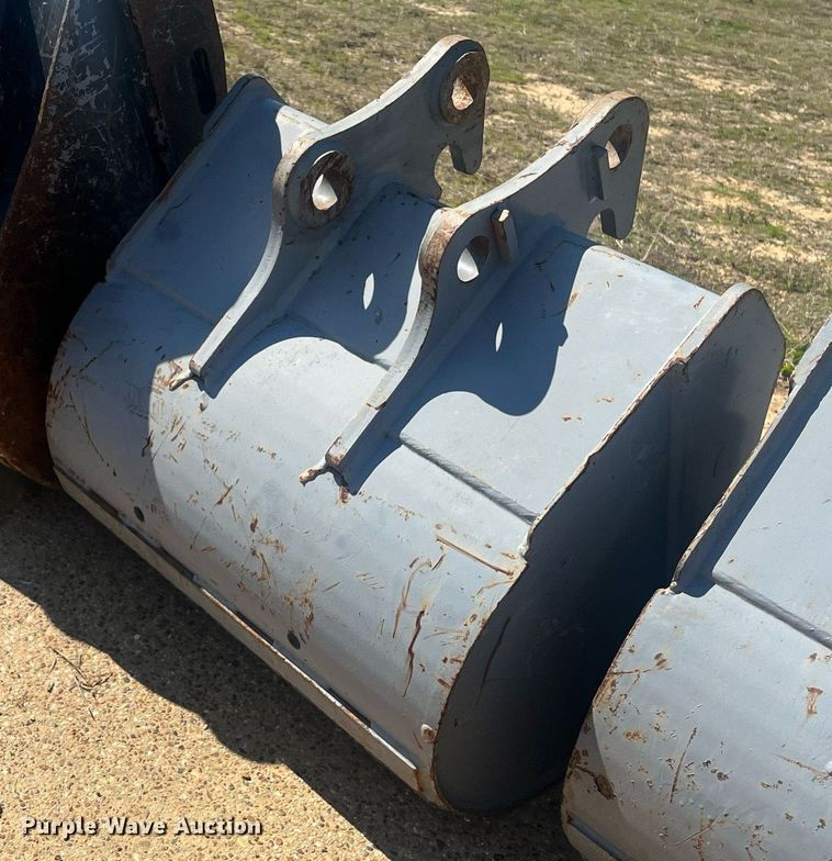 image for item EI0694 Excavator bucket