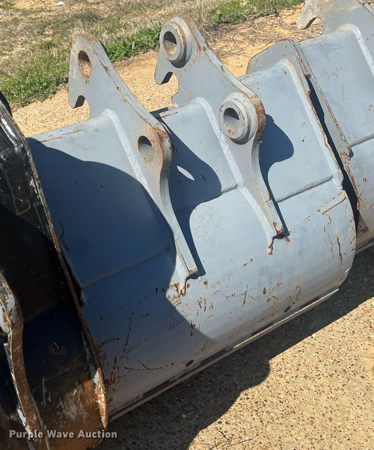 image for item EI0694 Excavator bucket