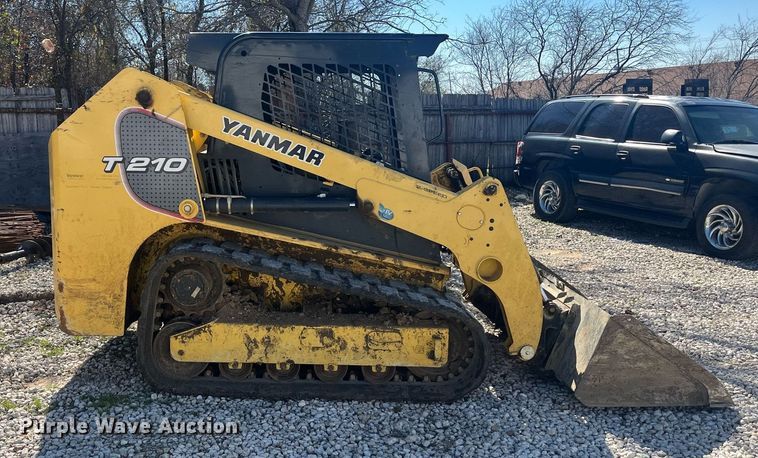 image for item EI0695 Yanmar T210 tracked skid steer loader