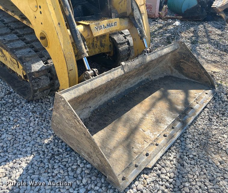 image for item EI0695 Yanmar T210 tracked skid steer loader