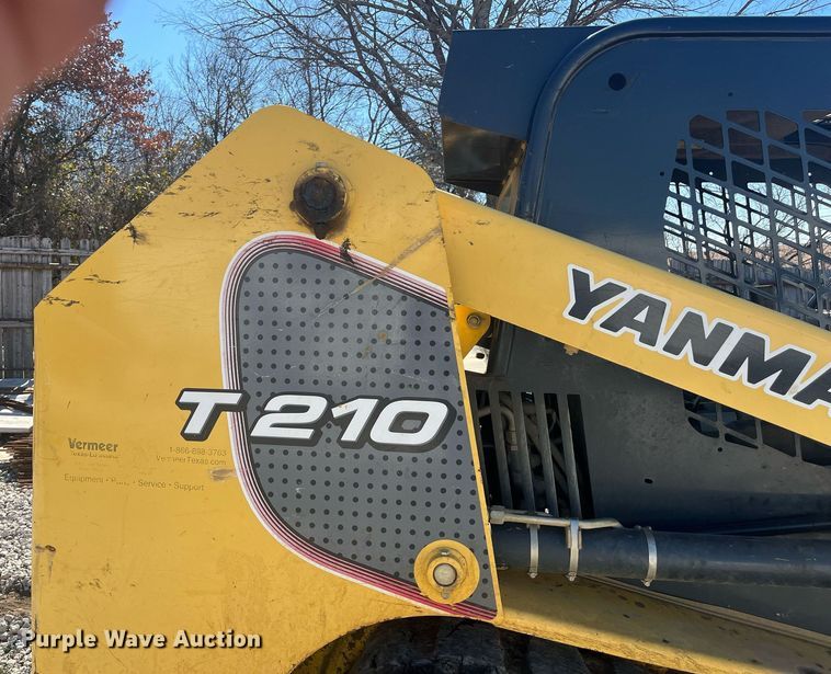 image for item EI0695 Yanmar T210 tracked skid steer loader