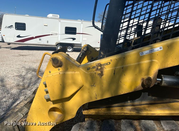 image for item EI0695 Yanmar T210 tracked skid steer loader