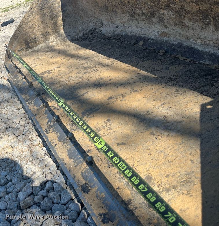 image for item EI0695 Yanmar T210 tracked skid steer loader