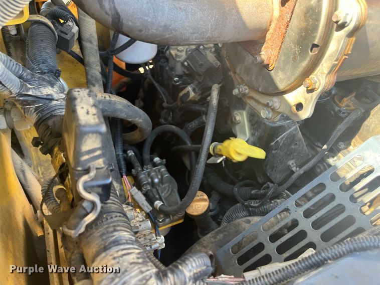 image for item EI0695 Yanmar T210 tracked skid steer loader