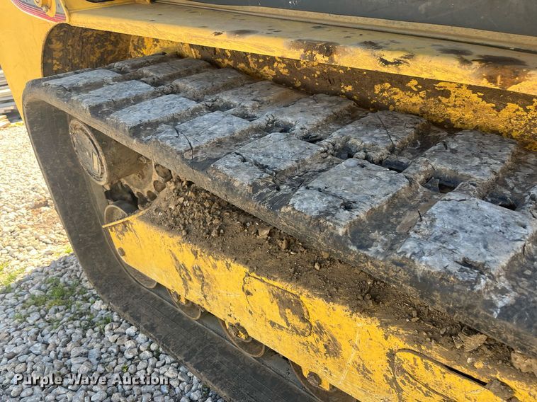 image for item EI0695 Yanmar T210 tracked skid steer loader