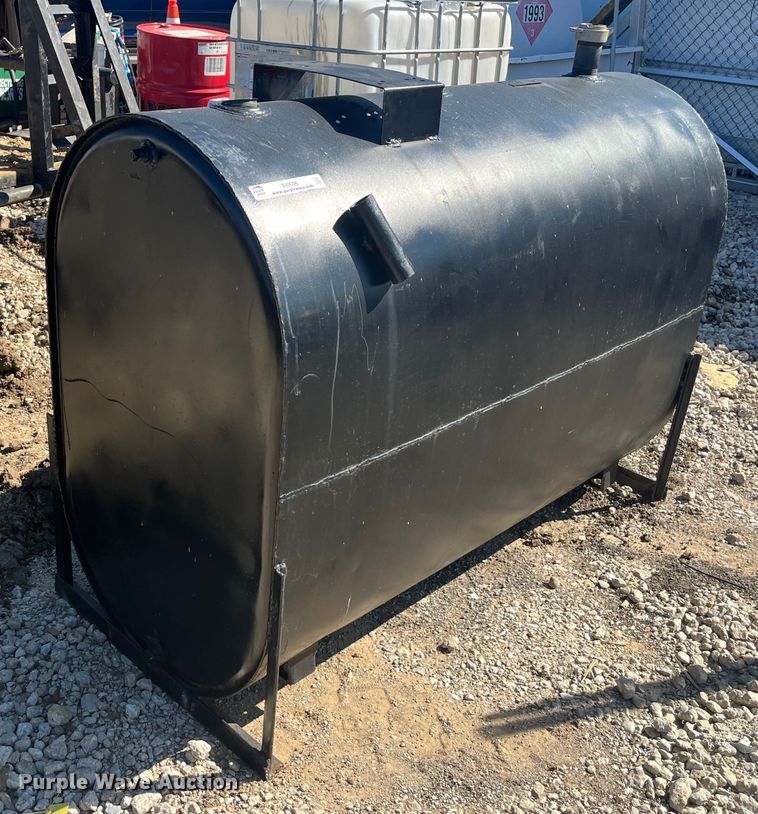 image for item EI0696 Fuel tank