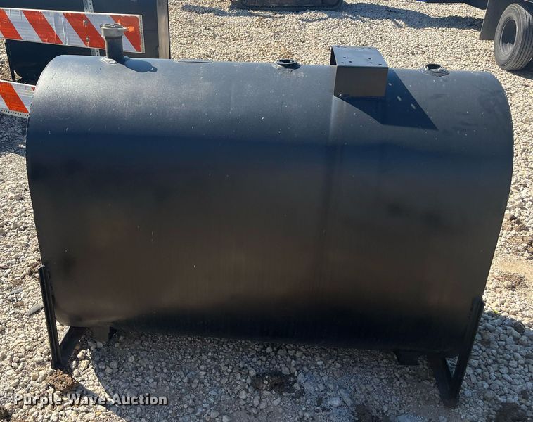 image for item EI0696 Fuel tank