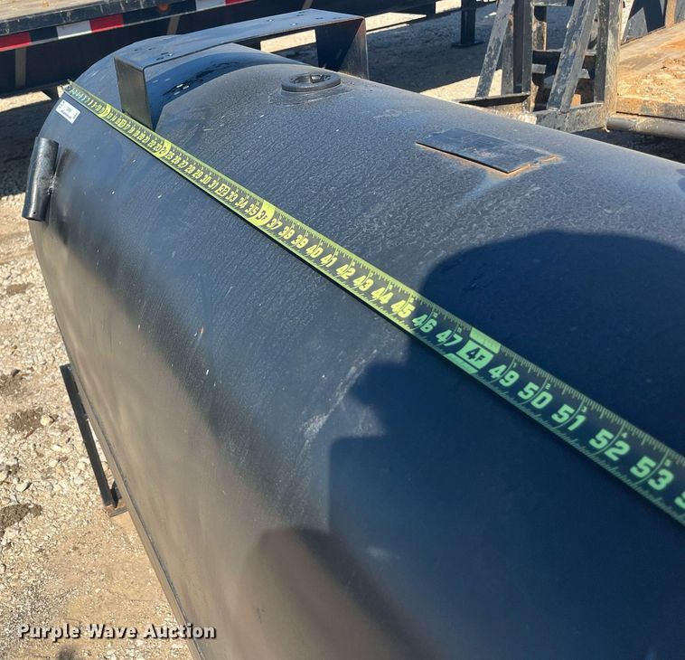 image for item EI0696 Fuel tank