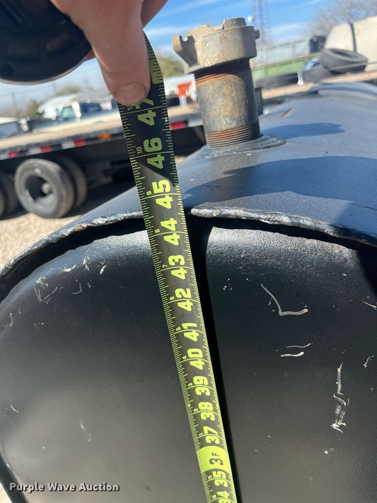 image for item EI0696 Fuel tank