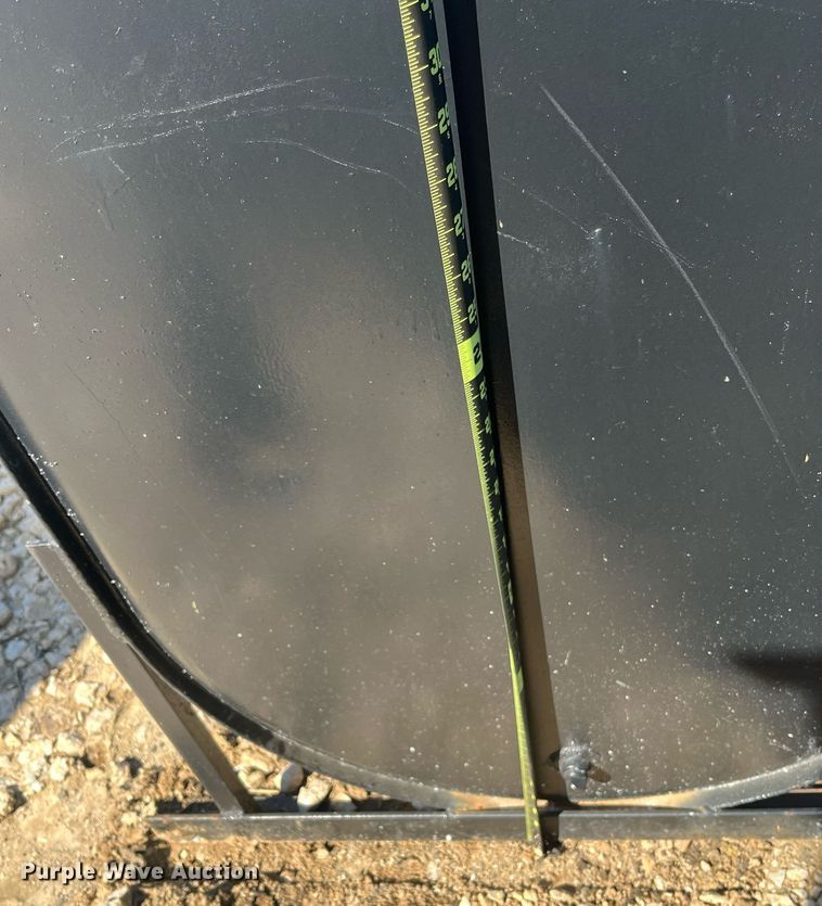 image for item EI0697 Fuel tank