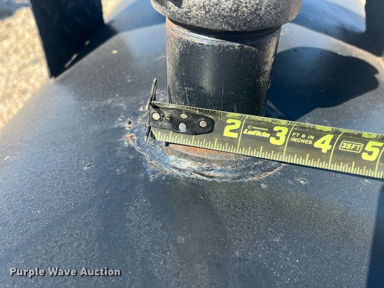 image for item EI0697 Fuel tank