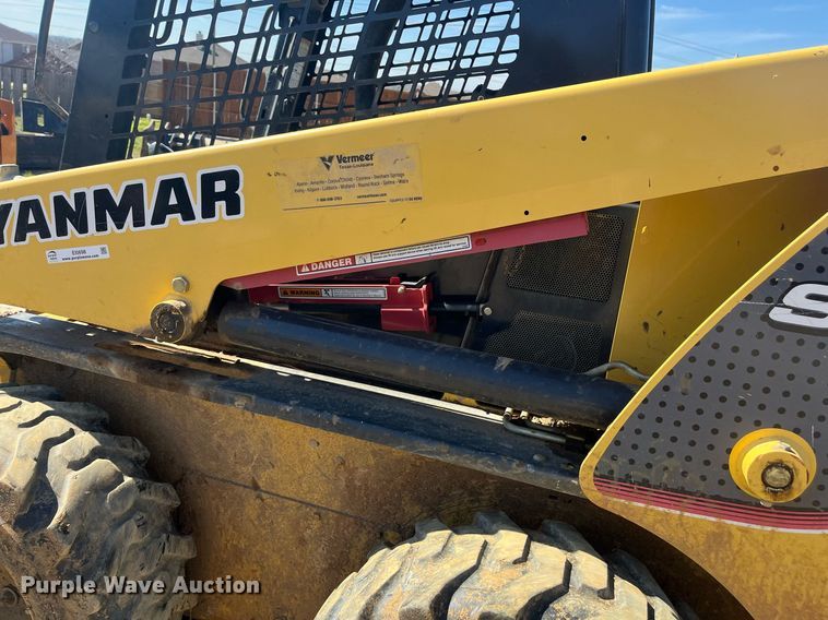 image for item EI0698 Yanmar S220R skid steer loader