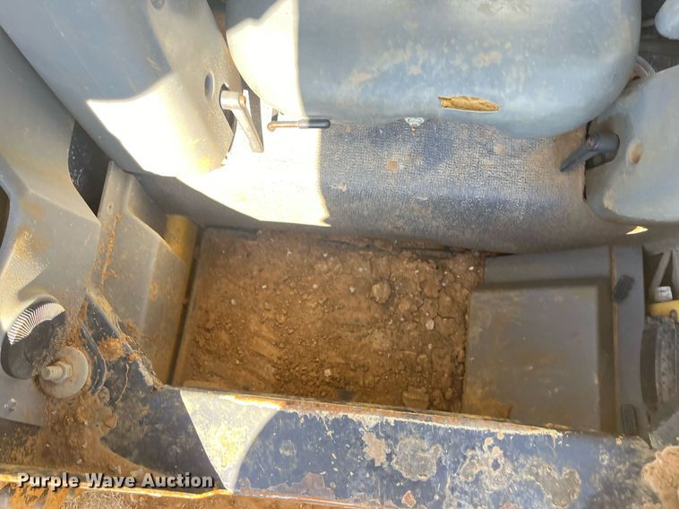 image for item EI0698 Yanmar S220R skid steer loader