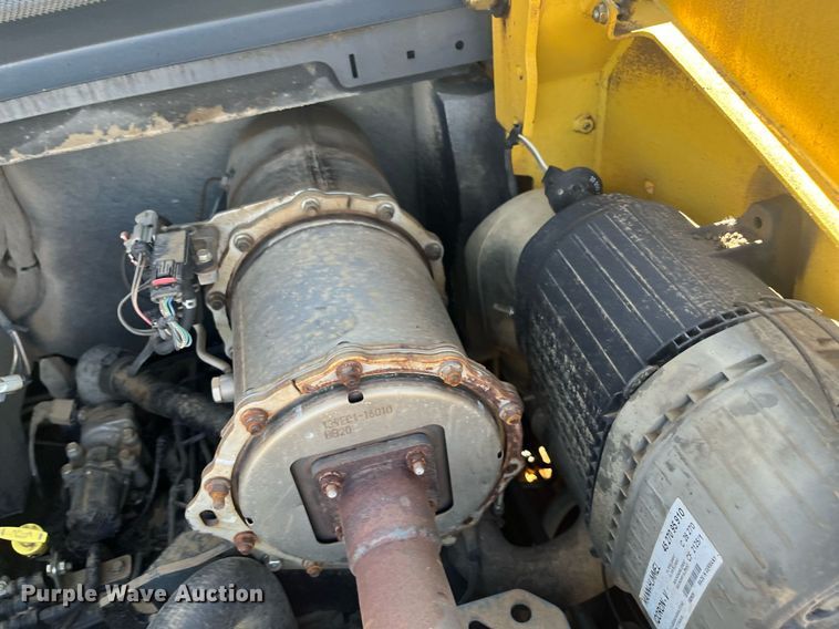 image for item EI0698 Yanmar S220R skid steer loader