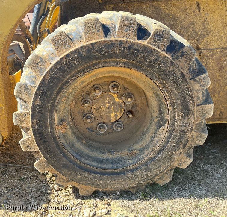 image for item EI0698 Yanmar S220R skid steer loader