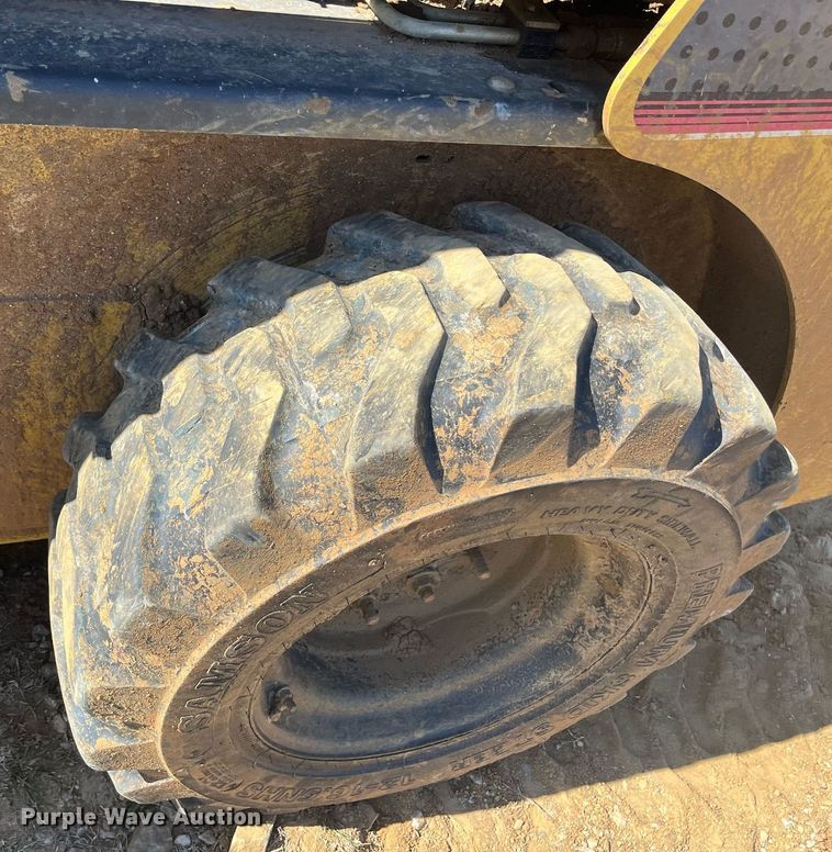 image for item EI0698 Yanmar S220R skid steer loader