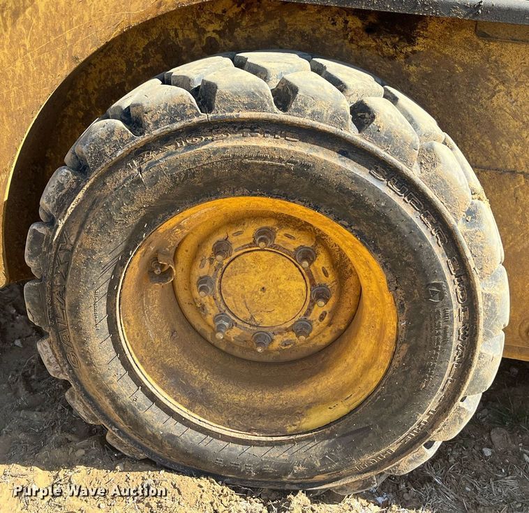 image for item EI0698 Yanmar S220R skid steer loader