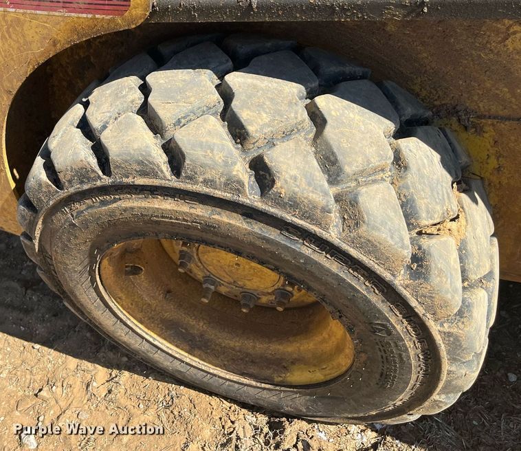 image for item EI0698 Yanmar S220R skid steer loader