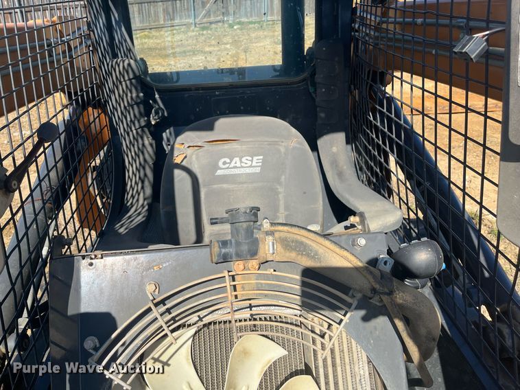 image for item EI0699 2014 Case SV185 skid steer loader