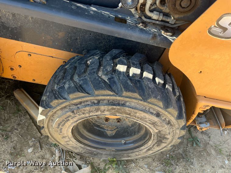 image for item EI0699 2014 Case SV185 skid steer loader