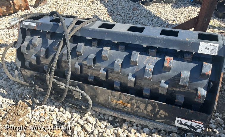 image for item EI0700 Landhonor skid steer padded vibratory roller