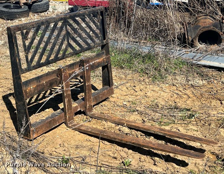 image for item EI0701 Skid steer forks