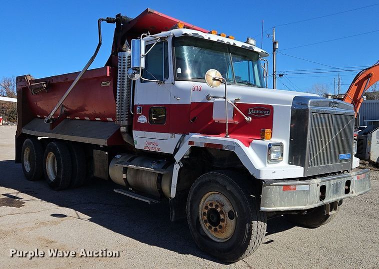 image for item EI3524 1995 Volvo Autocar dump truck