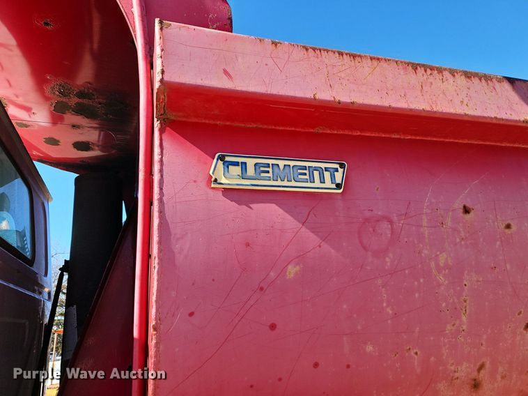 image for item EI3524 1995 Volvo Autocar dump truck