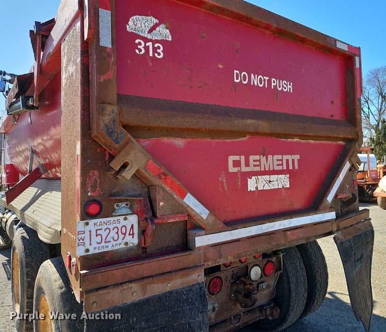 image for item EI3524 1995 Volvo Autocar dump truck
