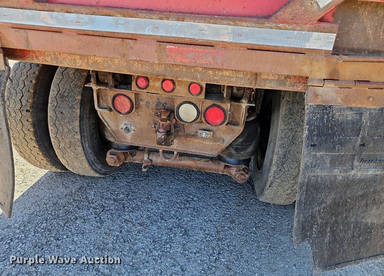 image for item EI3524 1995 Volvo Autocar dump truck