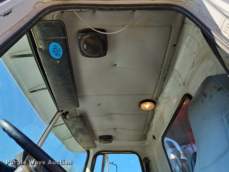 image for item EI3524 1995 Volvo Autocar dump truck