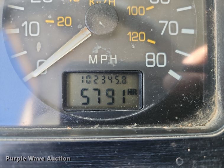 image for item EI3524 1995 Volvo Autocar dump truck