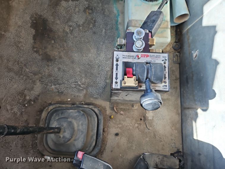 image for item EI3524 1995 Volvo Autocar dump truck