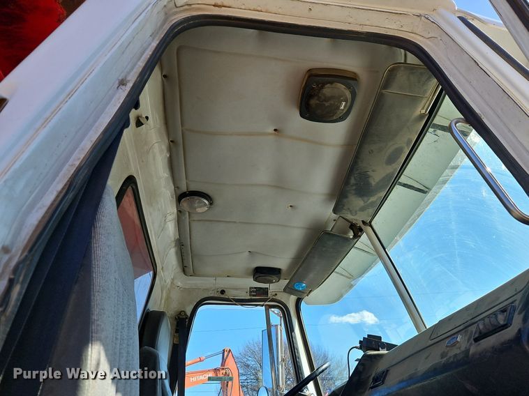 image for item EI3524 1995 Volvo Autocar dump truck