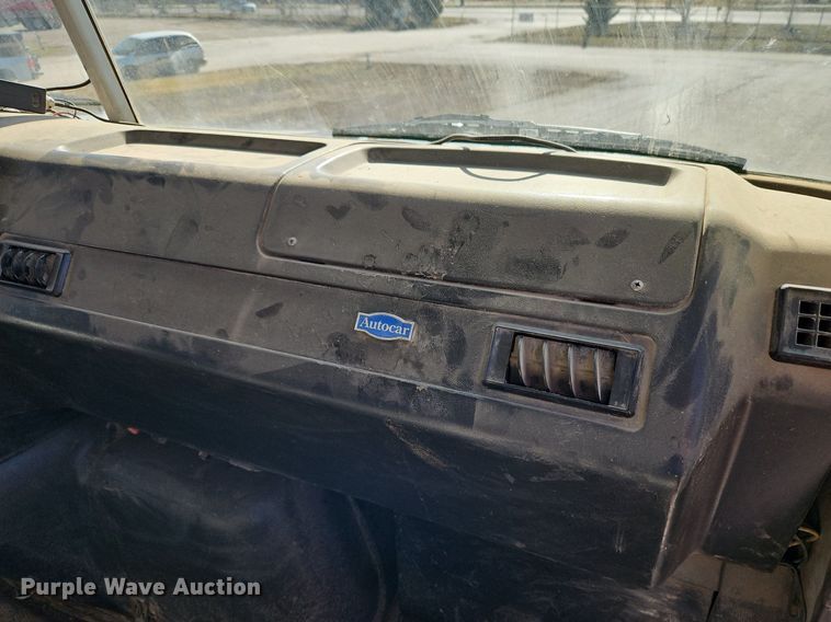 image for item EI3524 1995 Volvo Autocar dump truck