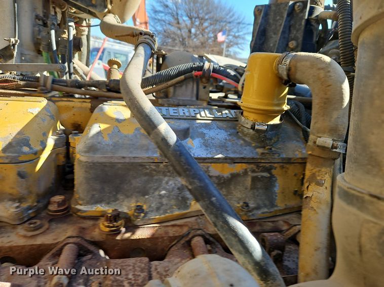 image for item EI3524 1995 Volvo Autocar dump truck