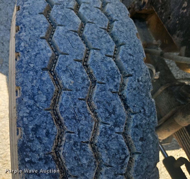 image for item EI3524 1995 Volvo Autocar dump truck