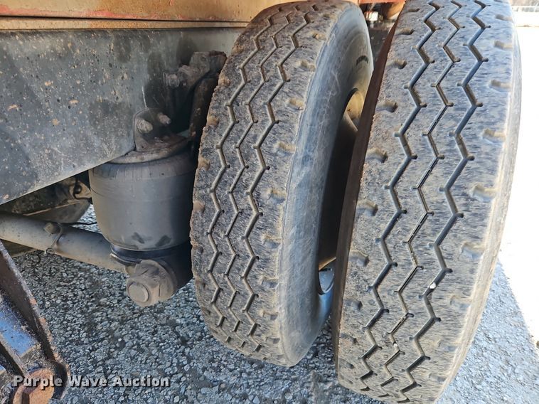 image for item EI3524 1995 Volvo Autocar dump truck