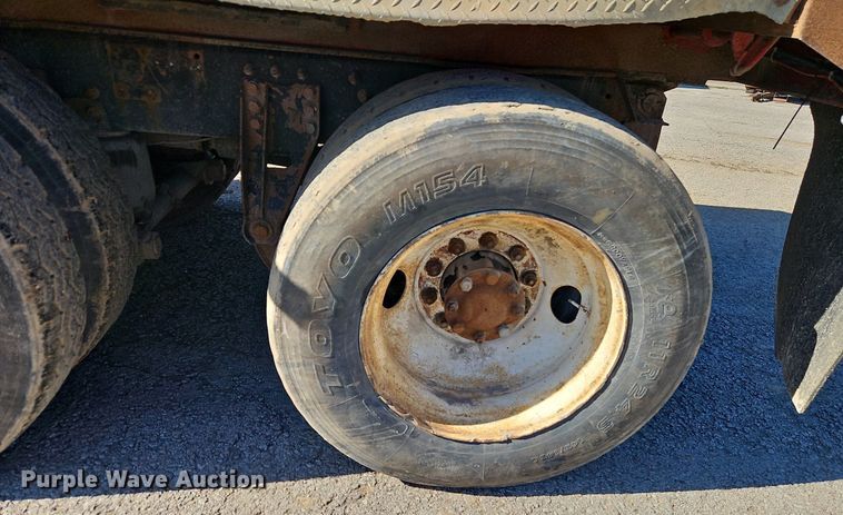 image for item EI3524 1995 Volvo Autocar dump truck