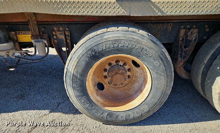 image for item EI3524 1995 Volvo Autocar dump truck