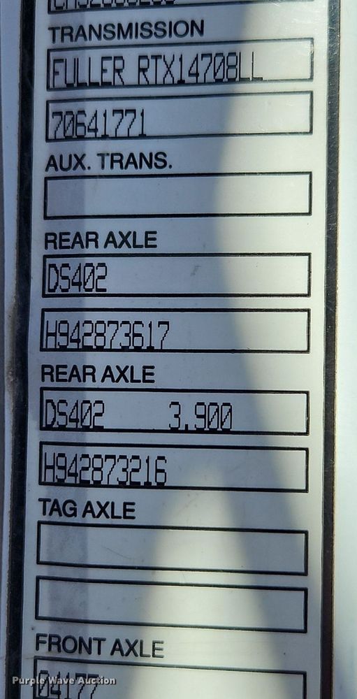 image for item EI3524 1995 Volvo Autocar dump truck