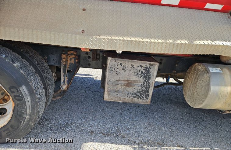 image for item EI3526 1995 Volvo Autocar dump truck