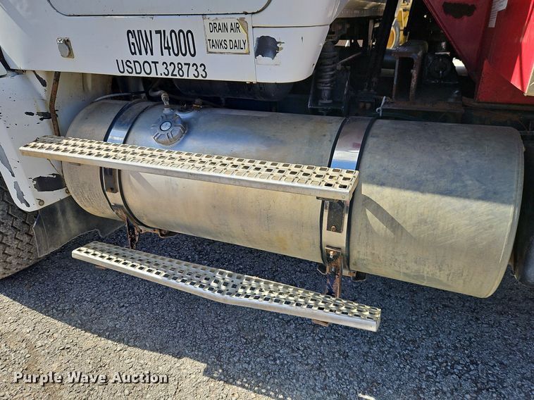 image for item EI3526 1995 Volvo Autocar dump truck