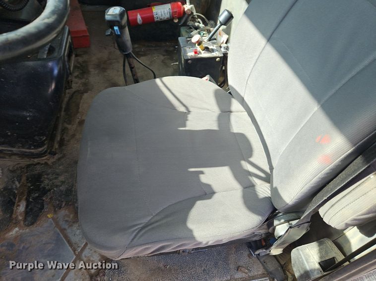 image for item EI3526 1995 Volvo Autocar dump truck