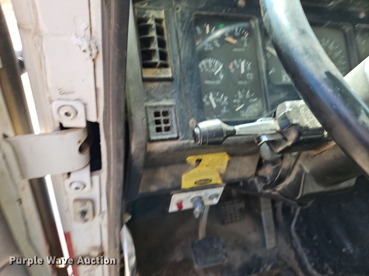 image for item EI3526 1995 Volvo Autocar dump truck